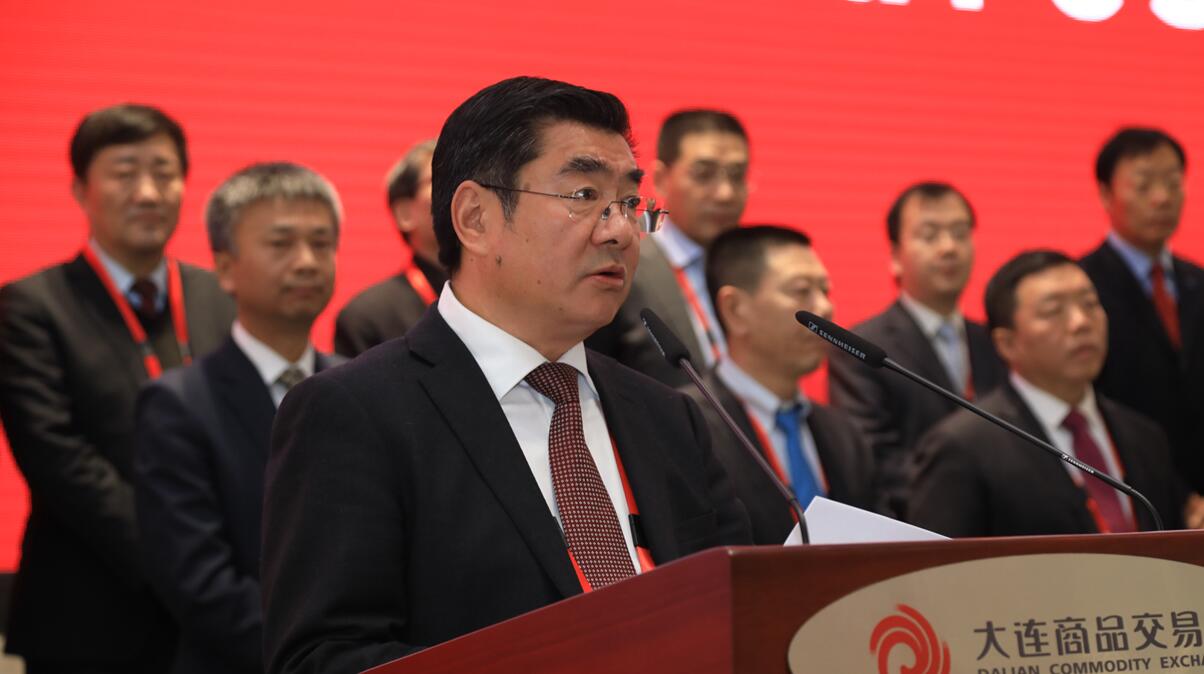 傅向升:乙二醇期货上市有助于满足化工行业风险管理的需要