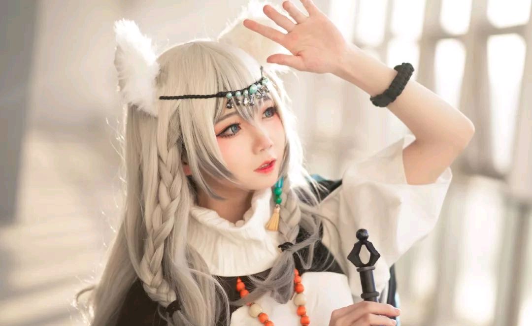 看了馋她身子的明日方舟动物狂想曲cosplay图,九分女生cos的太秀