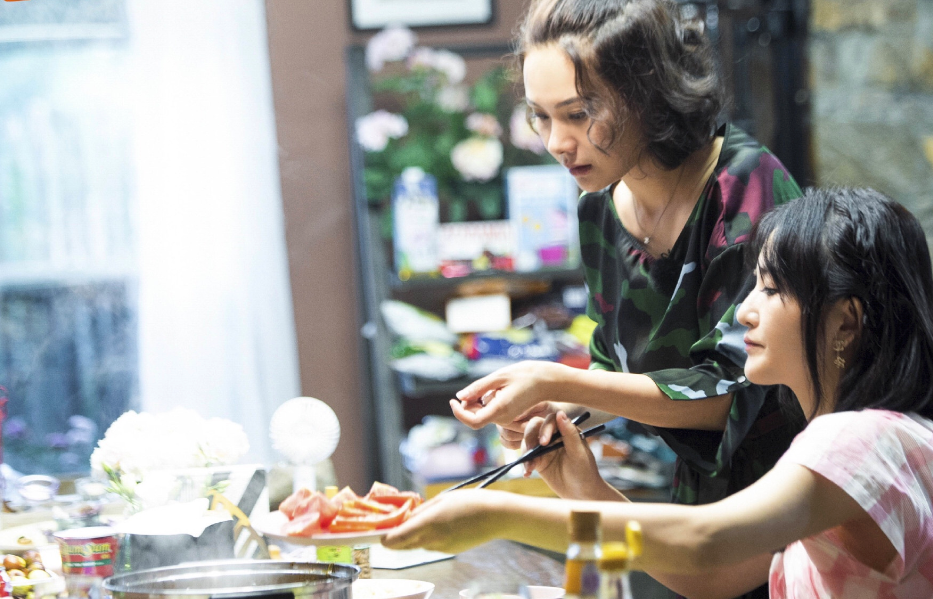 程莉莎不仅贤惠漂亮而且勤俭持家,幸运的郭晓冬老师让人羡慕