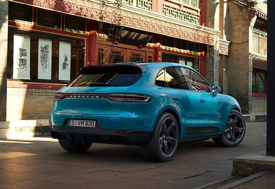 时尚宝蓝色保时捷suv,帅气的汽车,独特的造型设计,运动范十足,动力也