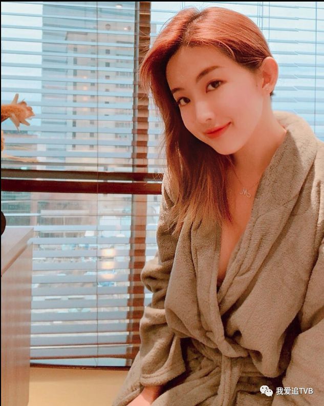 《开心速递》严选十大隐藏美少女,19岁"傻强"女友最年轻高质