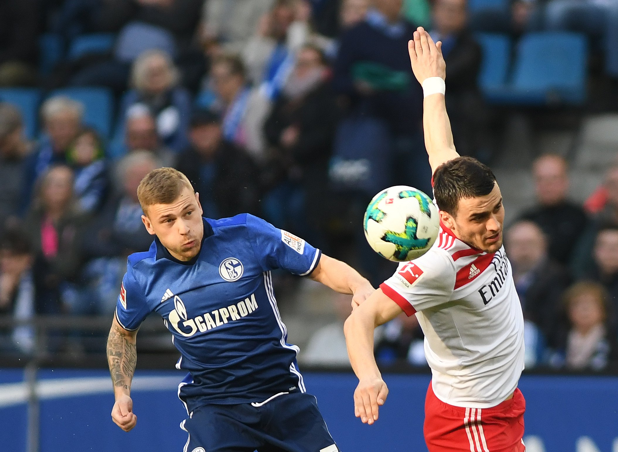 足球——德甲联赛:沙尔克04不敌汉堡(5)