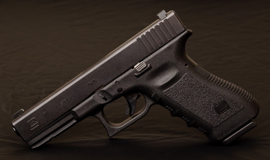 一套杀手所具备的武器