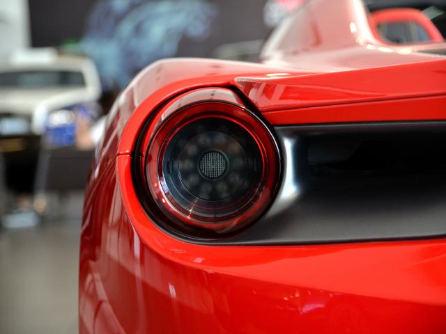 豪车尾灯大比较,老实说我最喜欢第5个