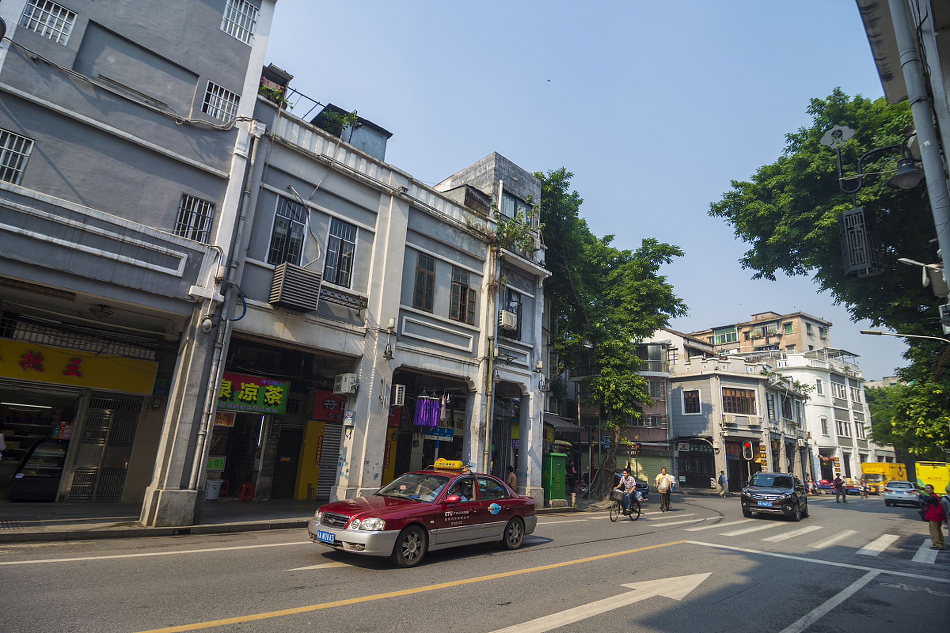 夏日闪光旅行家# 广州骑楼:感受岭南建筑的独特魅力!