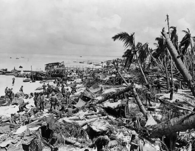 著名的塔拉瓦战役,为何日军指挥官曾扬言,百年之内无人拿下