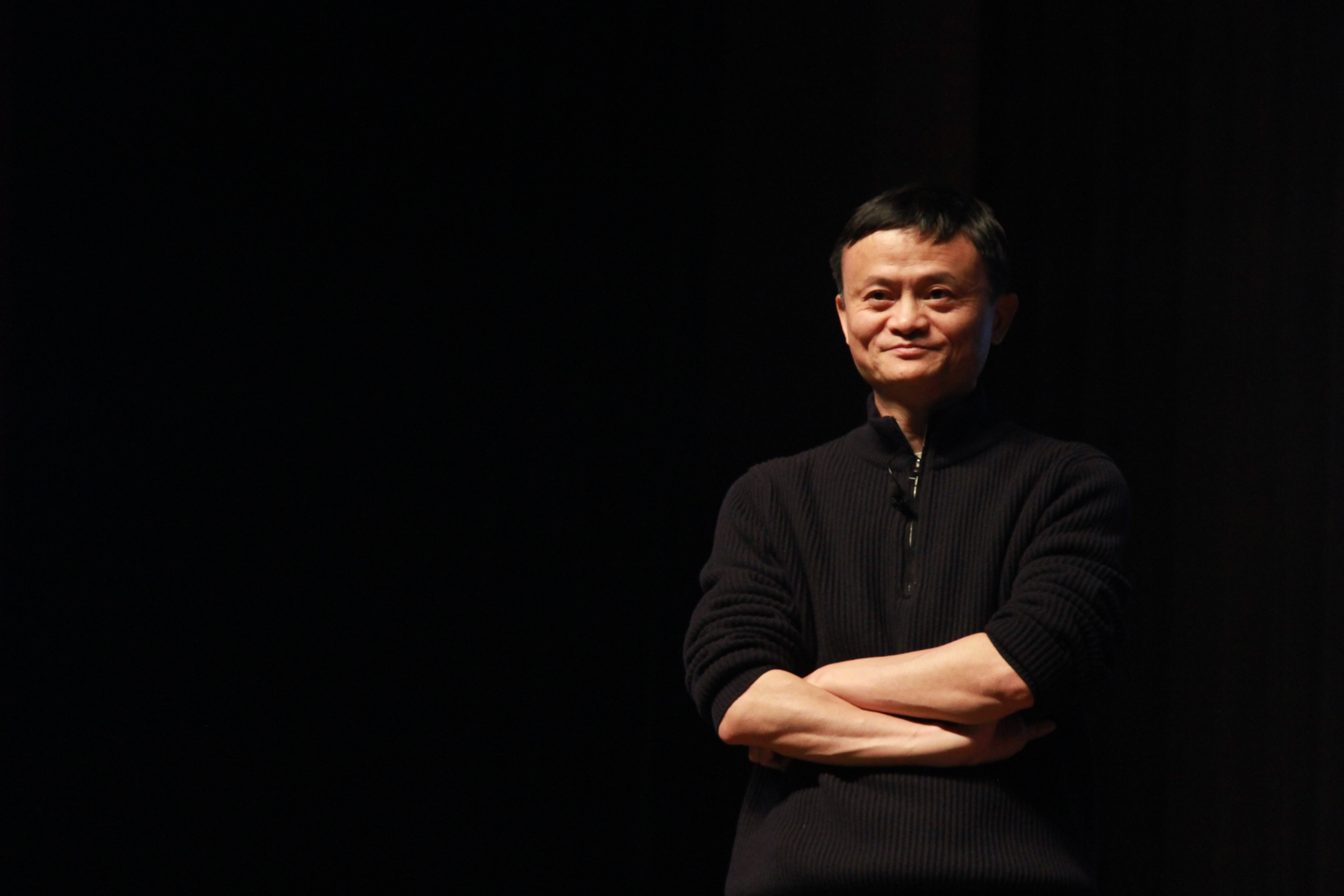 网曝老,中,小"马云"照片,网友:中"马云"不太像