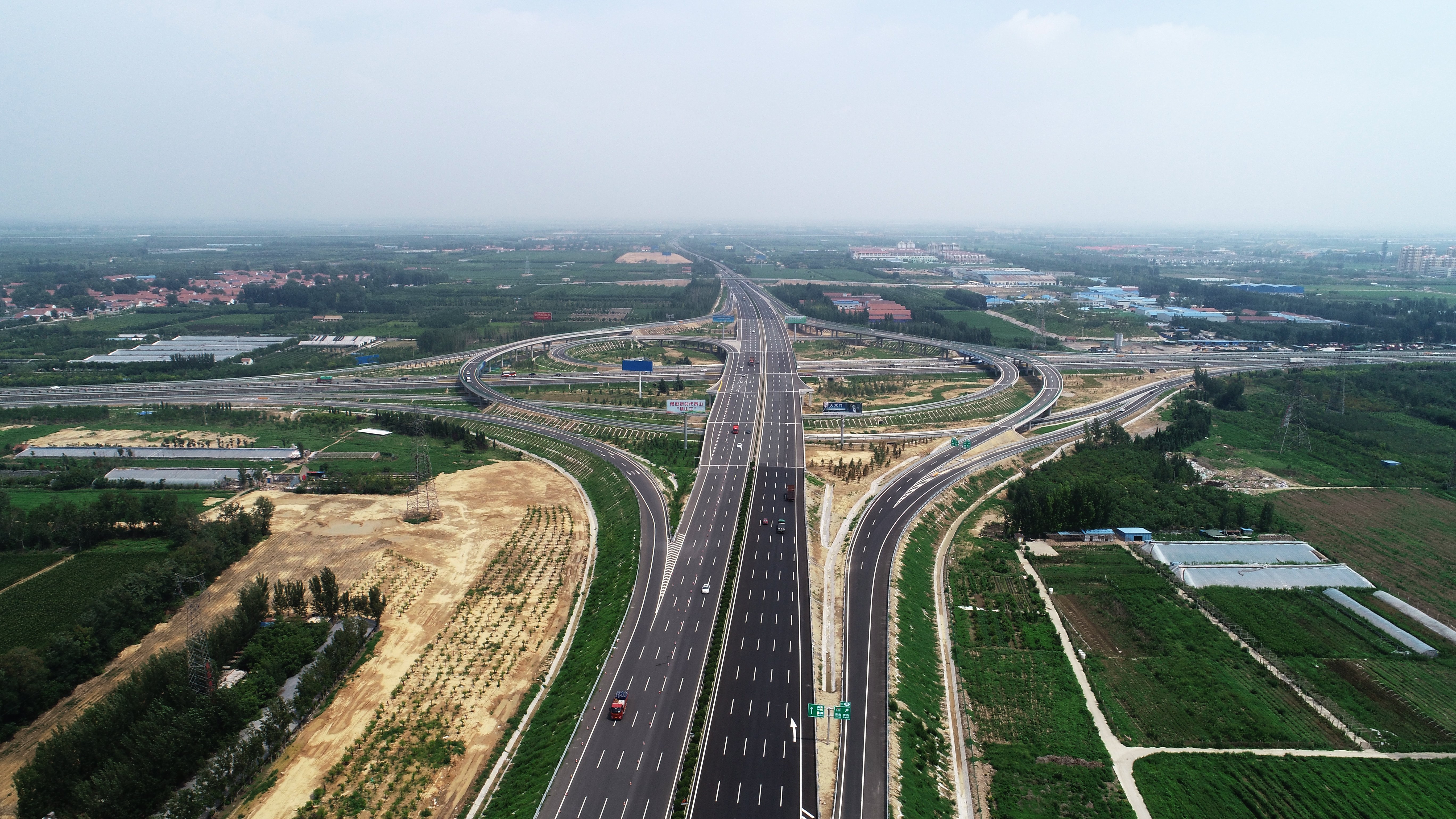 滨莱高速淄博西至莱芜段试通车!为全省首条全etc车道高速