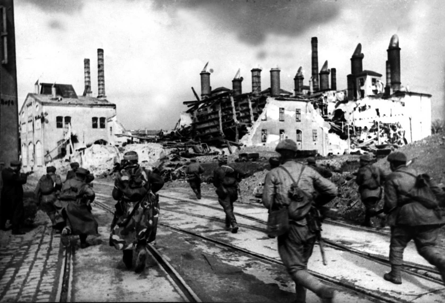 列宁格勒战役,又称列宁格勒保卫战,封锁列宁格勒, 列宁格勒是伟大的