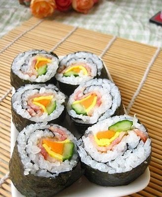 美食精选|不可或缺的美食,尤其最爱金针菇紫菜包饭
