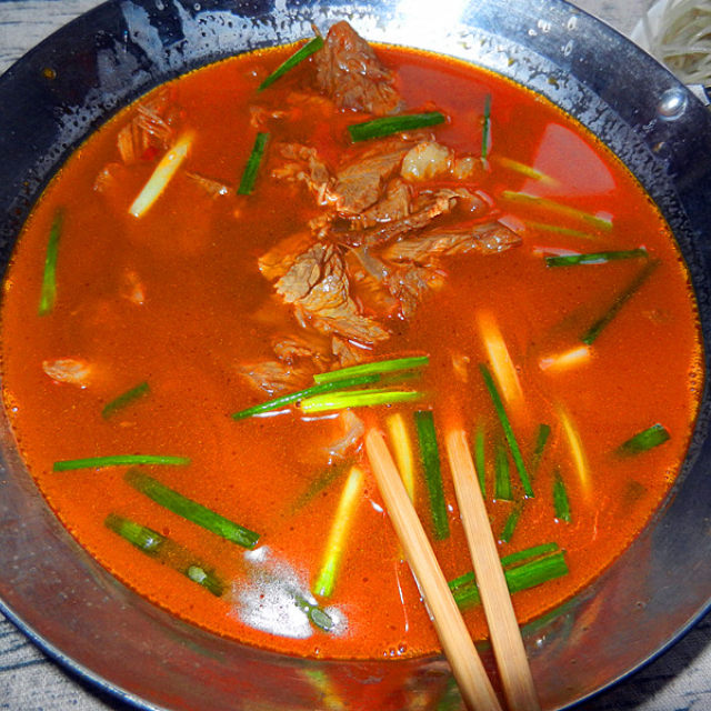 红汤牛肉锅,又开胃又下饭,做一锅一个人都可以吃光光