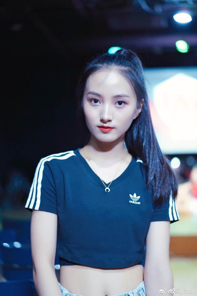 在家办公是种什么样的体验# @牛欣欣 客串出演@网剧唐人街探案 ,在