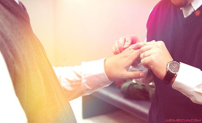 抖音:虎二与虎炮炮的结婚照,竟然在网上遭到疯传,引人吃惊!