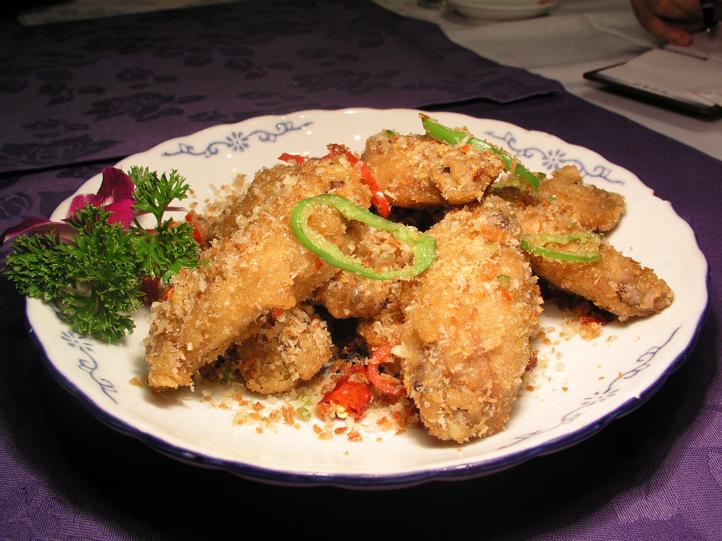 试一试这六道菜肴,好吃又健康 避风塘鸡中翅