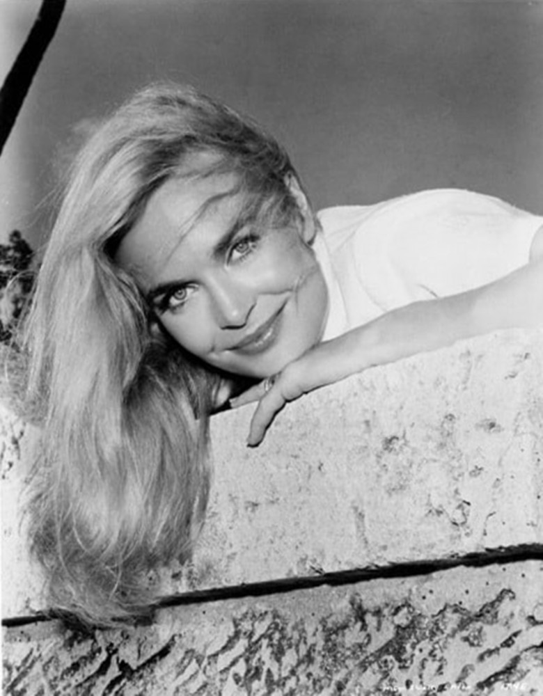 雪莉·伊顿|007邦德第3集《金手指》邦女郎