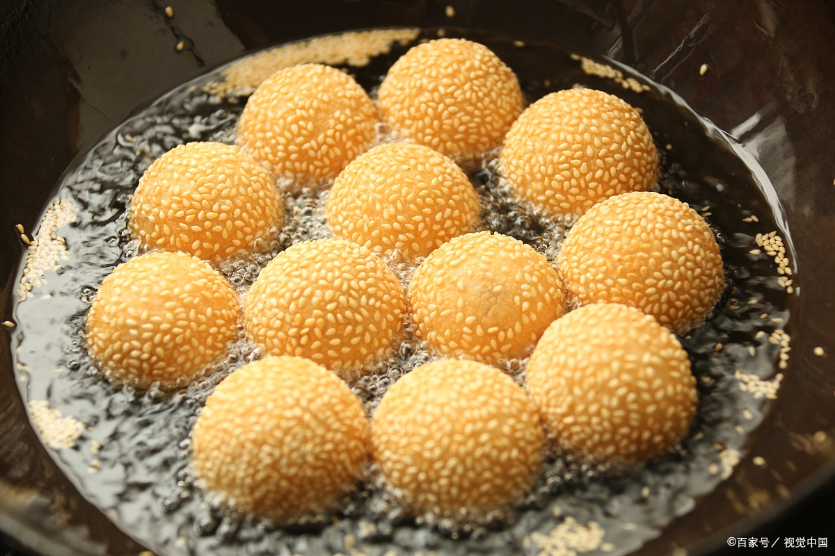 一球入口,香甜酥脆:南瓜芝麻球的独特口感