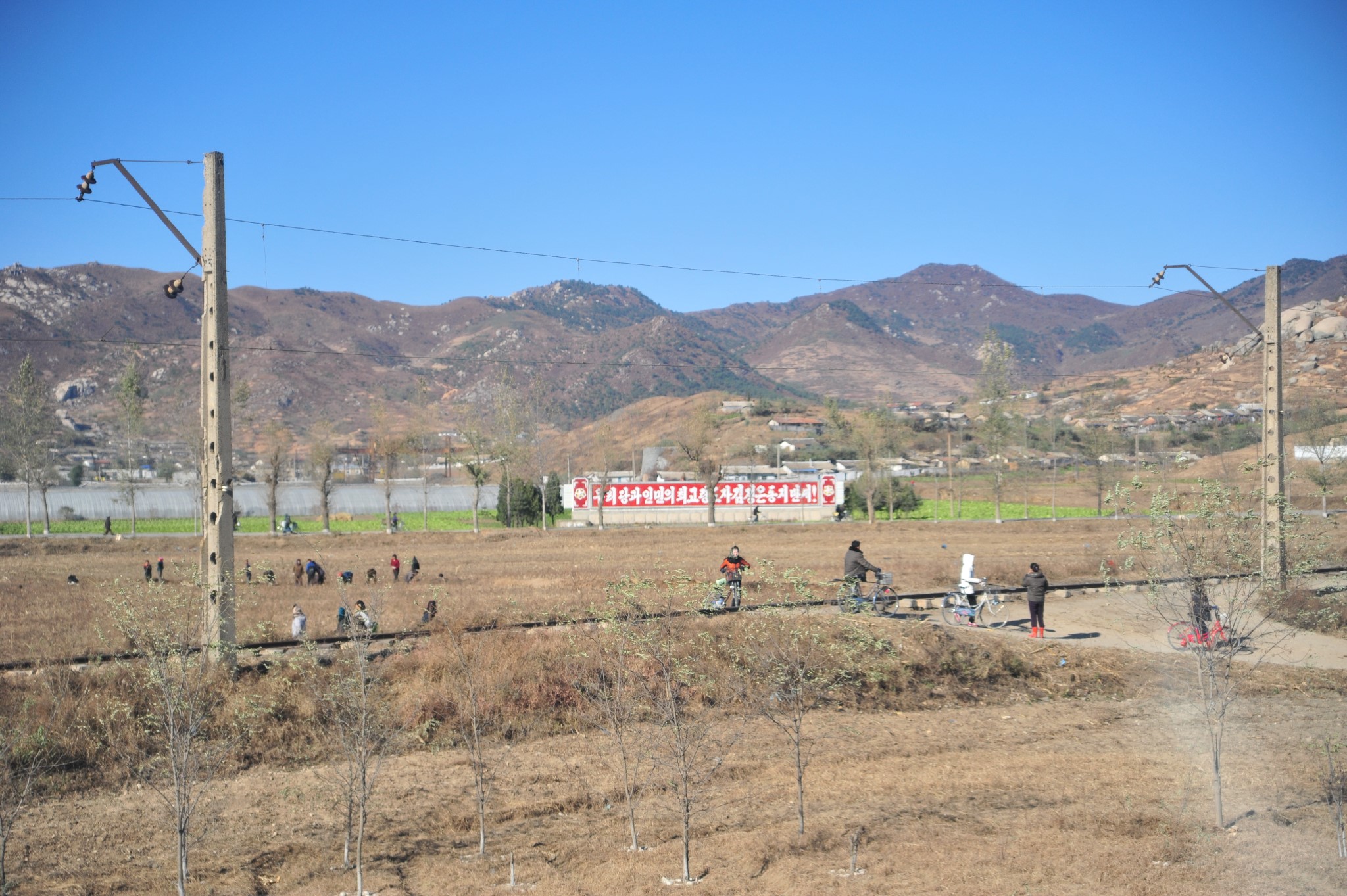 朝鲜视觉:走进朝鲜农村,拍摄当地农民日常生活!