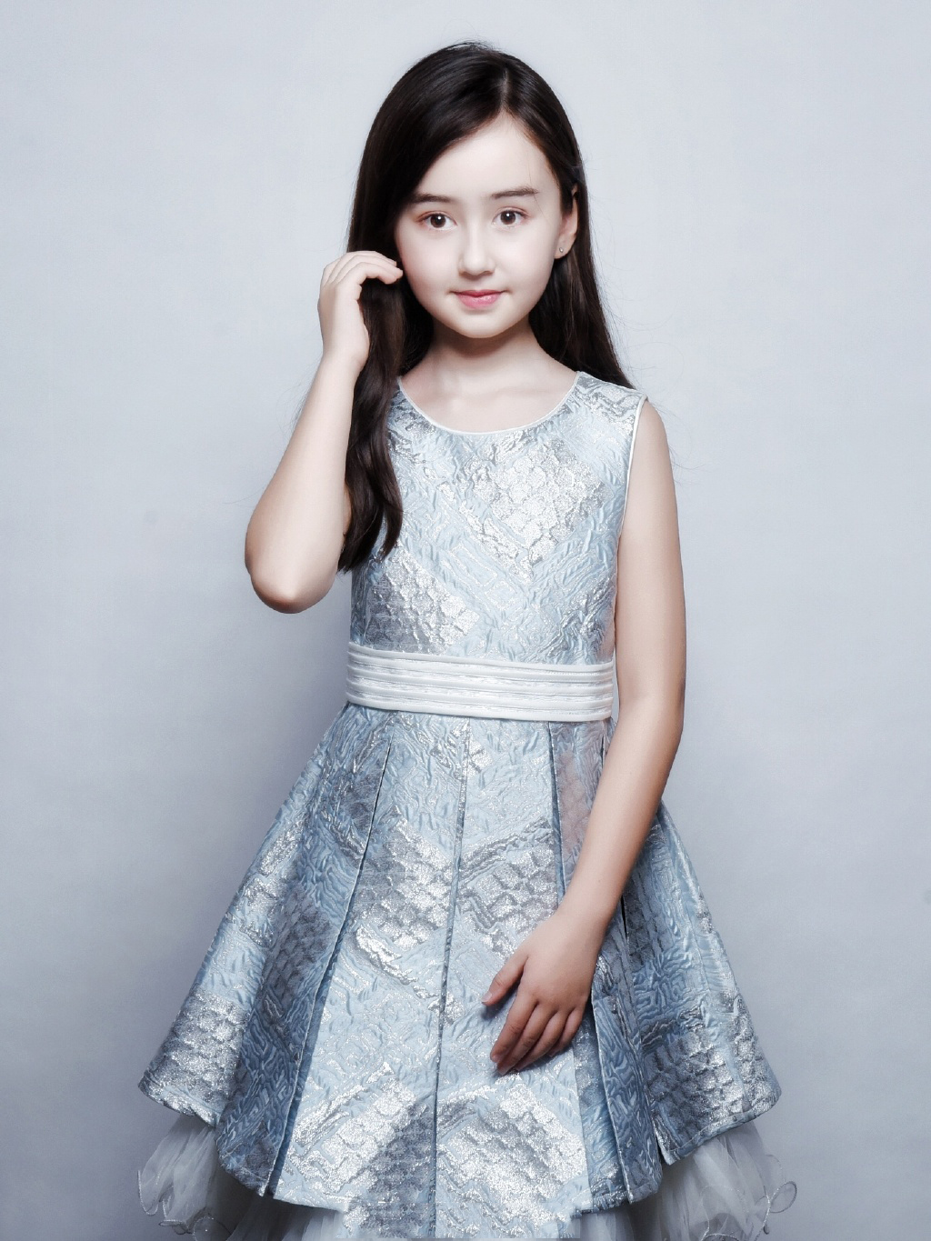 《巨齿鲨》梅英扮演者蔡书雅可爱爆棚,曾饰演吴亦凡女儿!