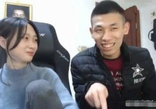 旭旭宝宝跳槽斗鱼导致家庭矛盾 韩茜茜和大马猴吵了一架