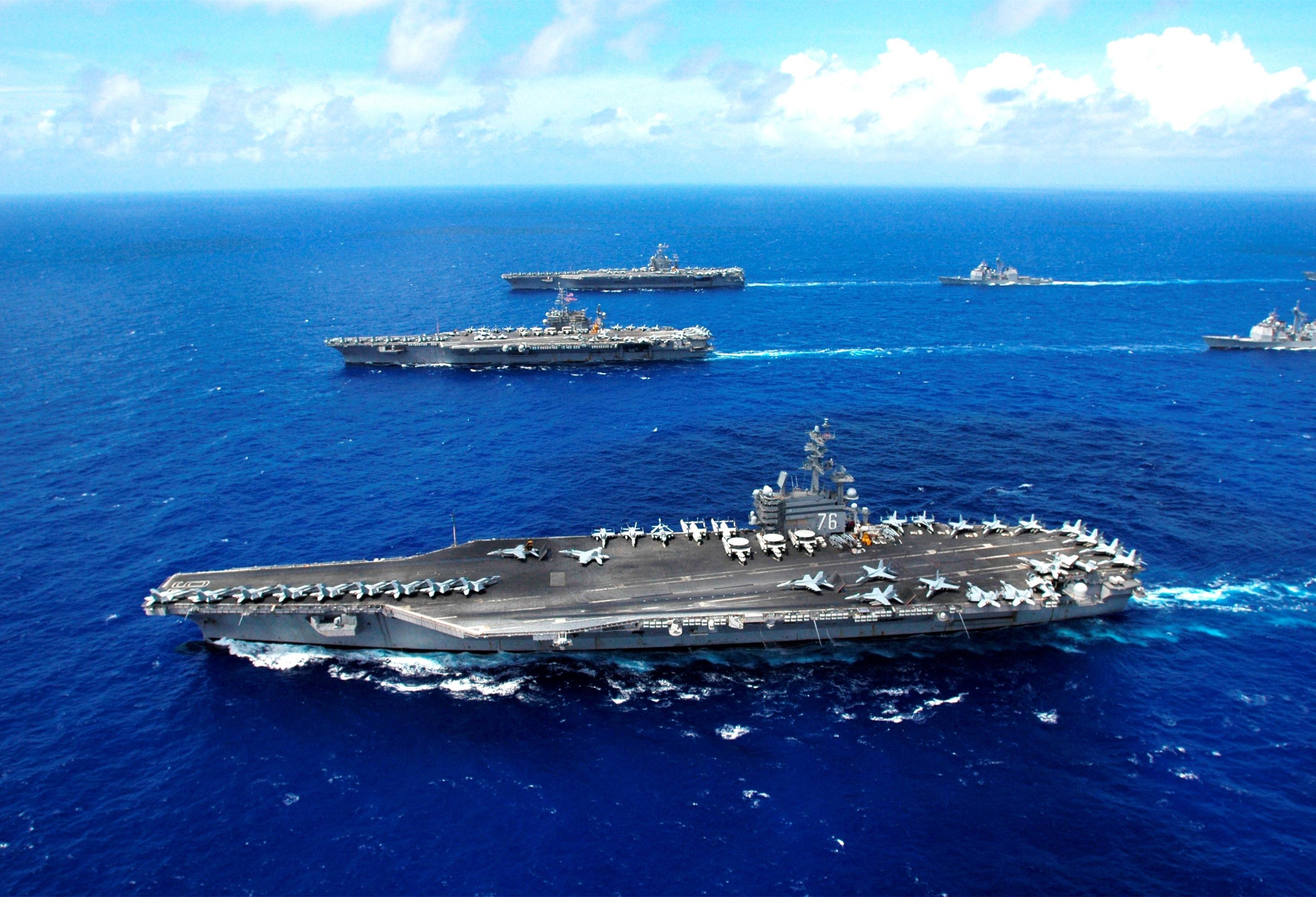 两艘核航母打头阵,130架战机集结地中海,美:这是直接警告