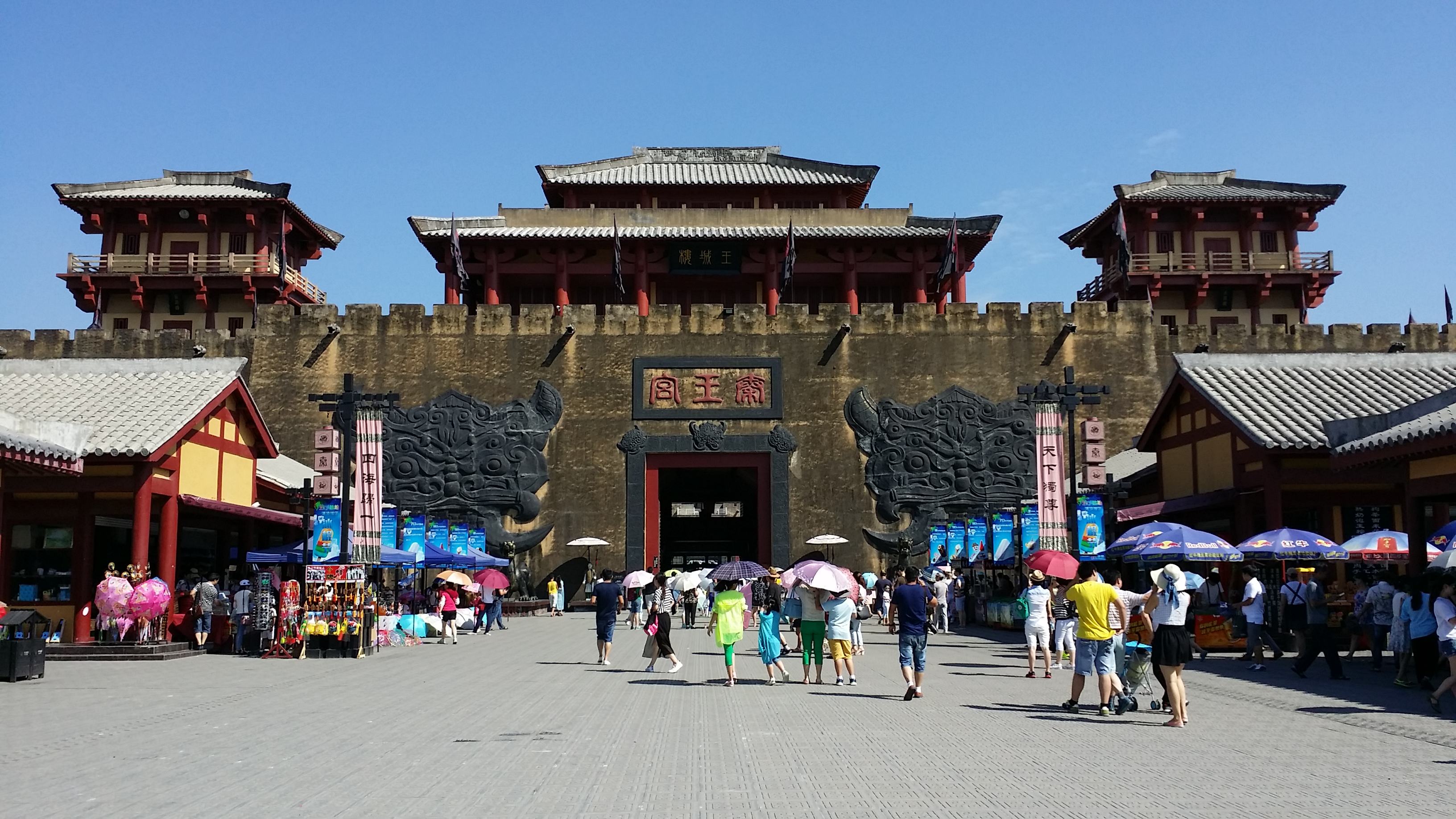 横店群演员中的美女收入低到让人心酸,不知道大家觉得值不值得呢