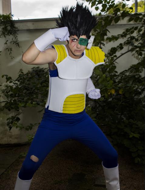 七龙珠cos,网友:布欧你真洋气,天气凉了,要穿吊带裤了?