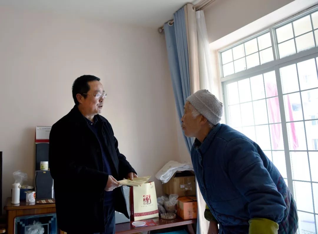 春在水西 情暖花都|杨汉华开展春节走访慰问活动