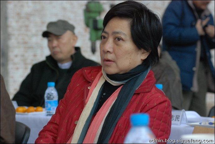 邓力群的后人今何在?现在有何职权