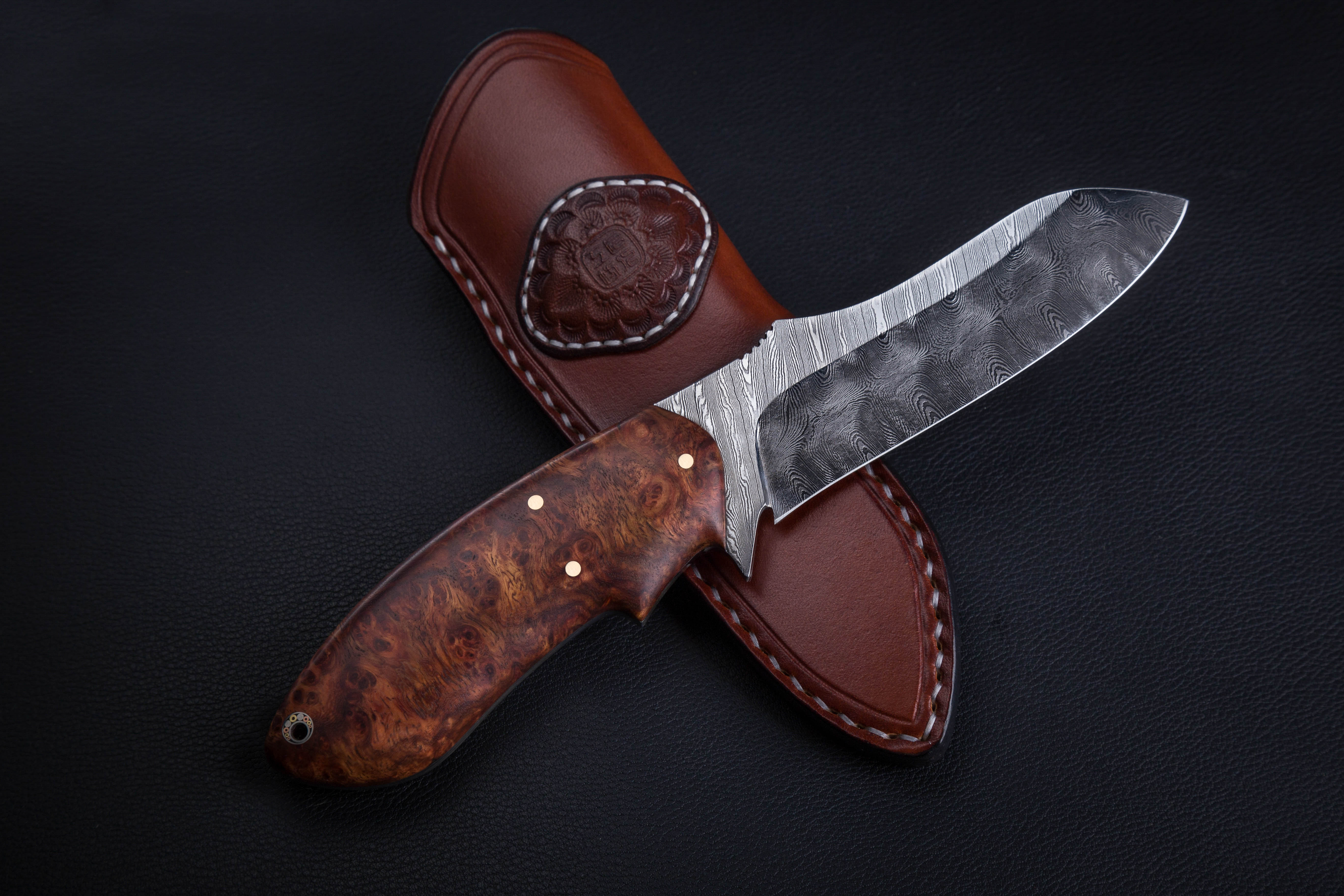 第三把,小型猎刀