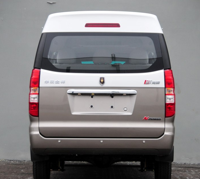 华晨鑫源海狮x30l,符合年轻人的审美,全身比例很协调