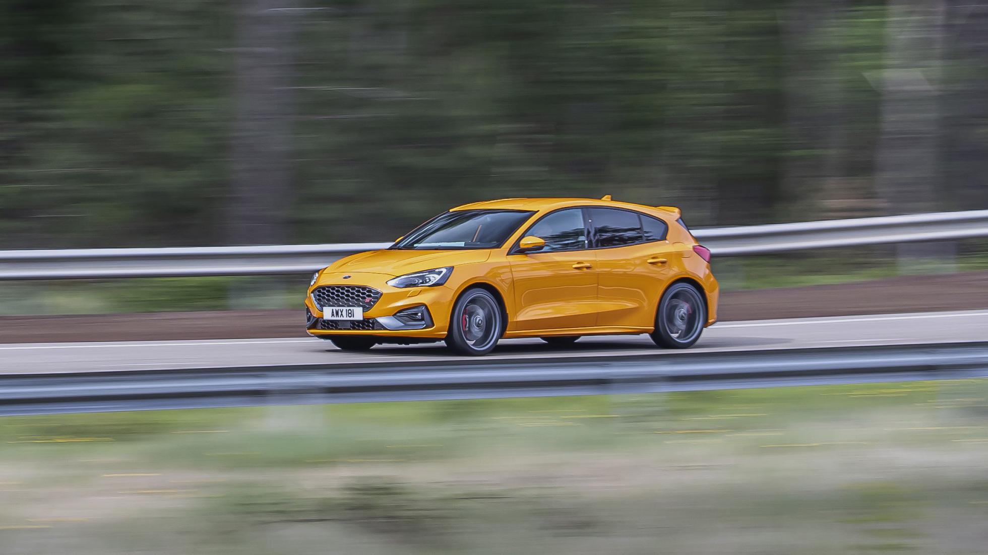 全新福特focus st,黄色的外观