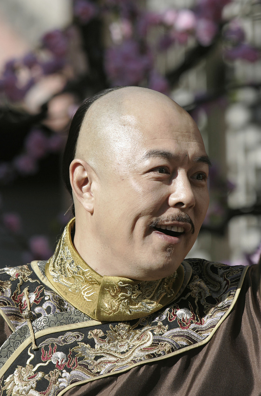 张国立,王刚和袁立凭卓越演技塑造不朽角色.