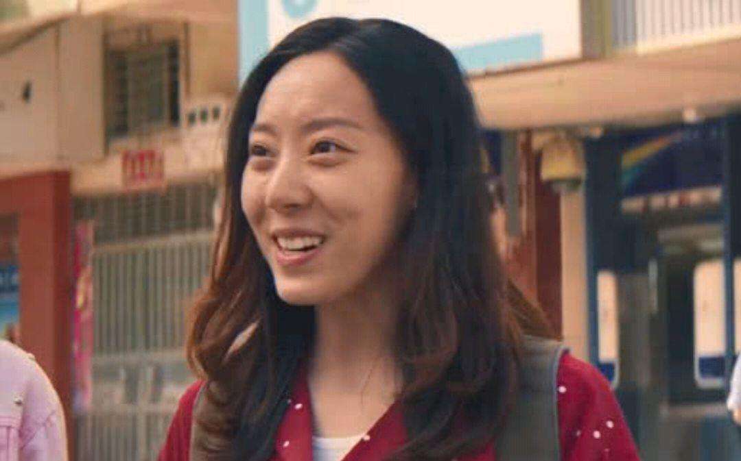 《新喜剧之王》女主丑?那只是在电影里,现实中的她美到认不出!