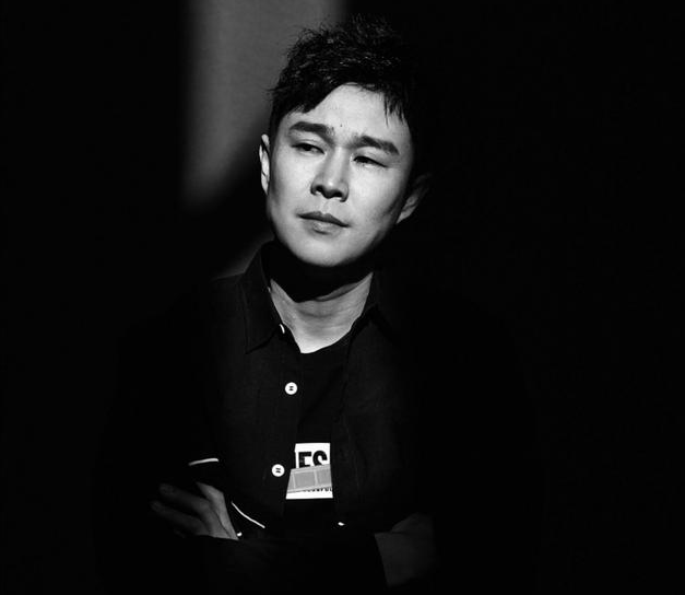 春晚一夜爆红,曾哭丧赚钱,被传与师父不合的小沈阳,今商演捞金 春晚一夜爆红,曾哭丧赚钱,被传与师父不合的小沈阳,今商演捞金