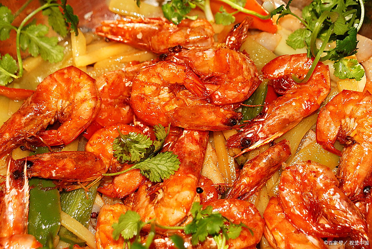 香辣干锅虾的家常做法,壮乡美食课堂教你6步,轻松在家品尝美食
