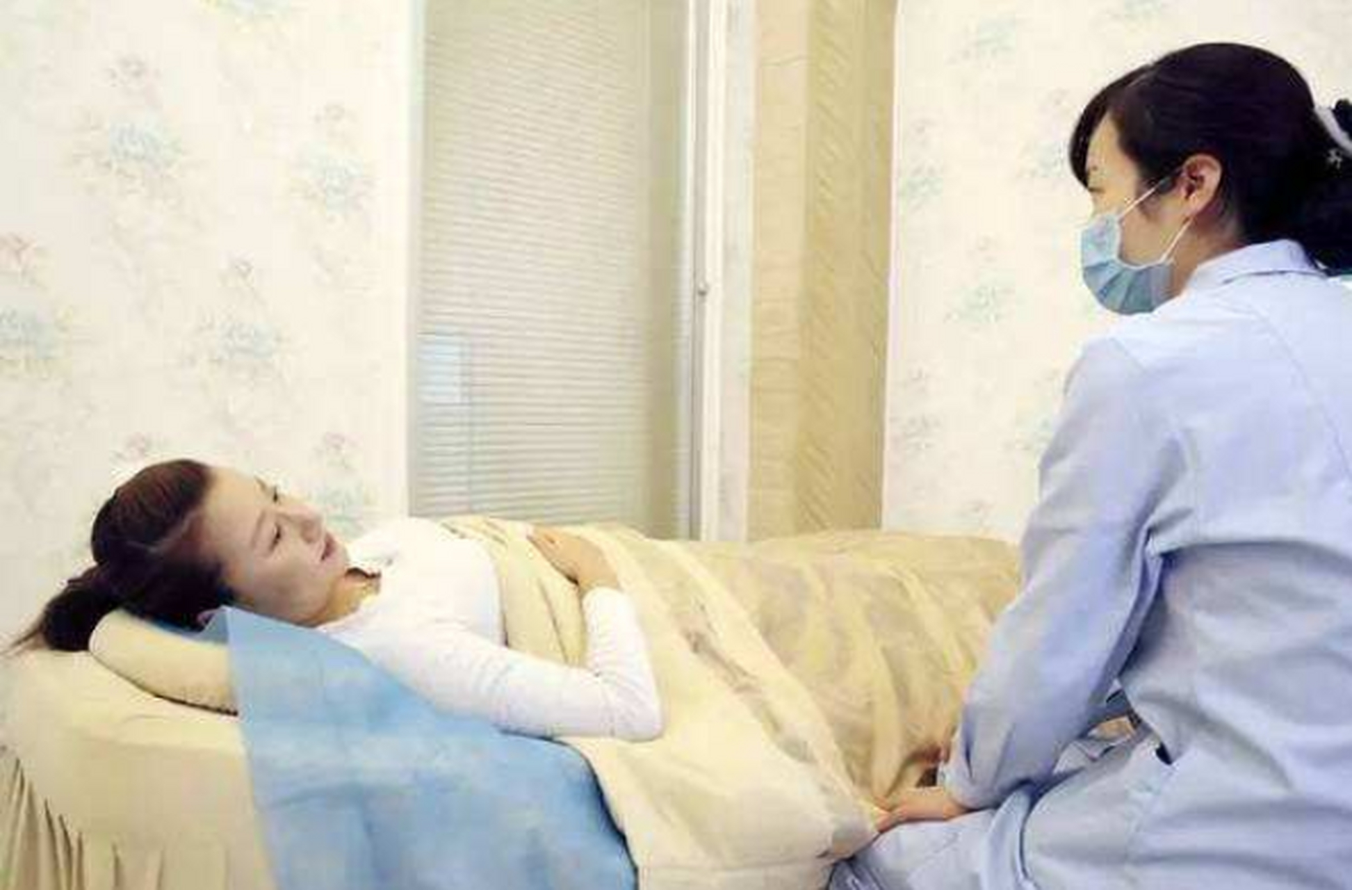 亲子v势力#妈妈分娩之后要应对的很重要的事情就是产后恶露,在生过