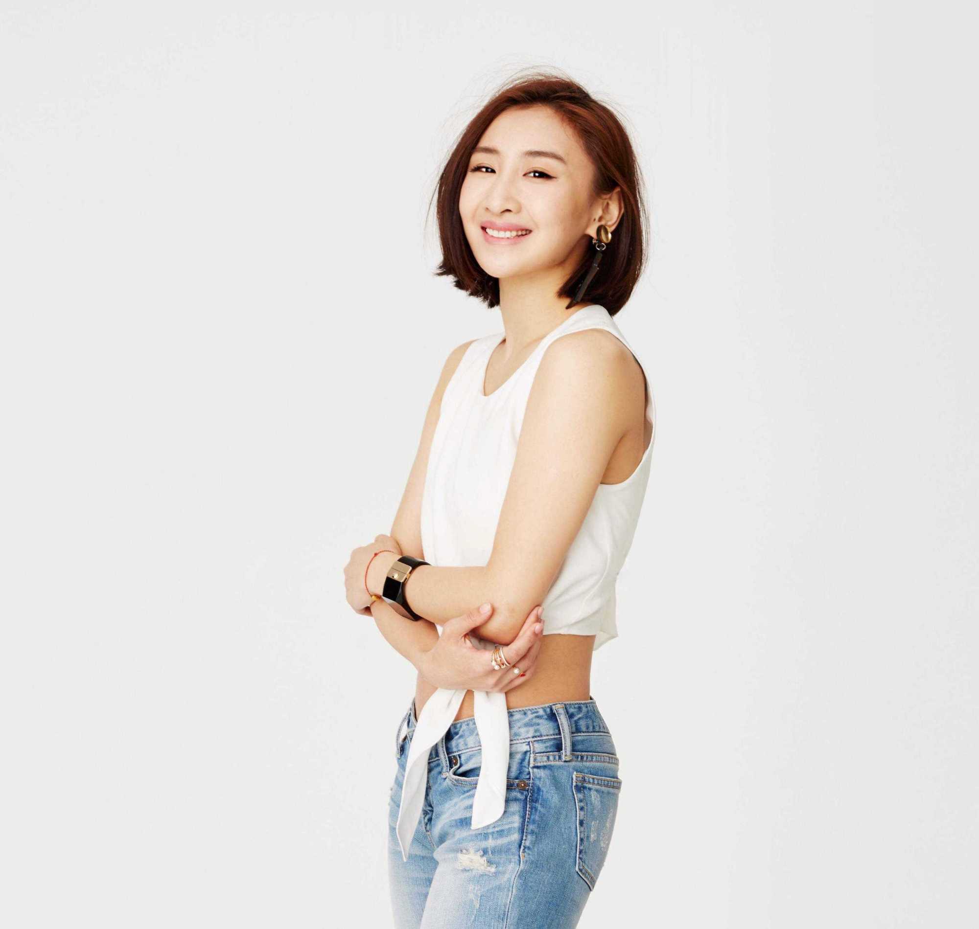 蹦床公主何雯娜:接受爆火网剧制片人求婚四个月后产女还想要二胎