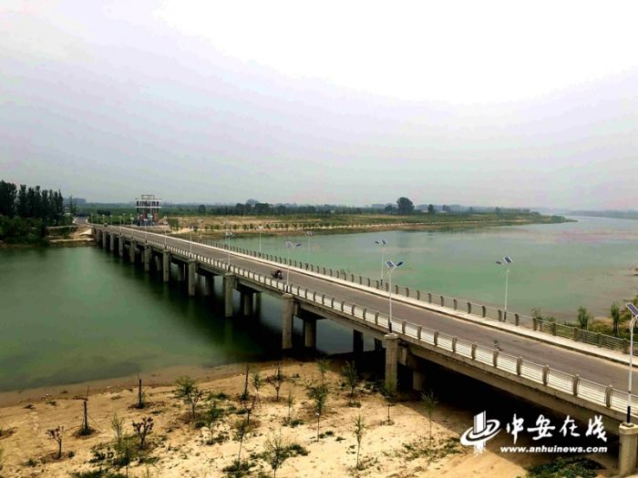 砀山黄河故道:治沙七十年 荒地变果园