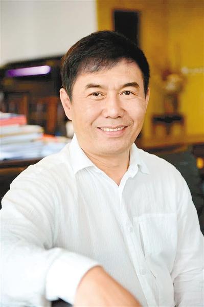 用责任与爱 回报西安这座城——访西安真爱投资集团董事长何志方