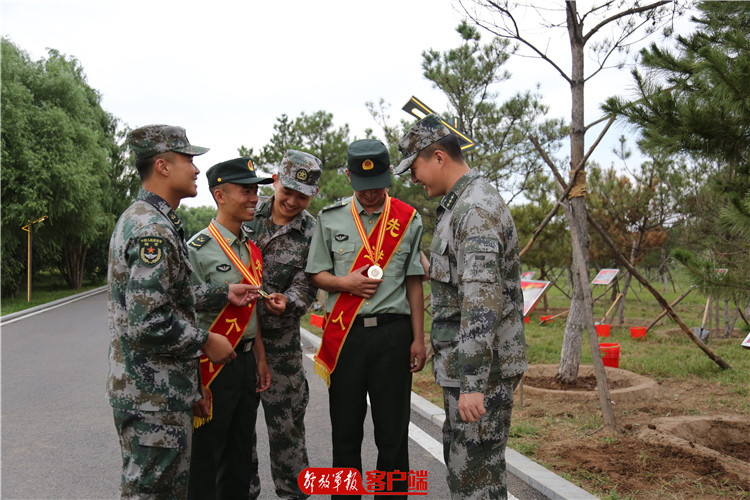 "暴风雨部队"备战征途育出一片"精兵林"