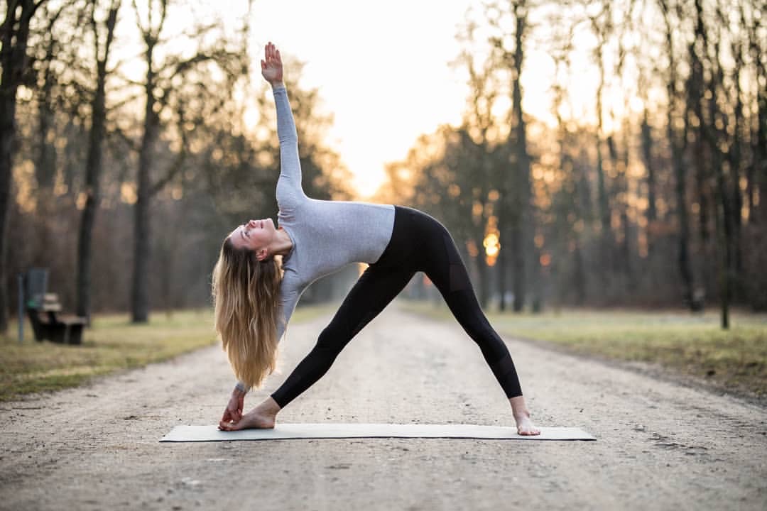 瑜伽从来不是外在炫酷的体式,而是内在的探索
