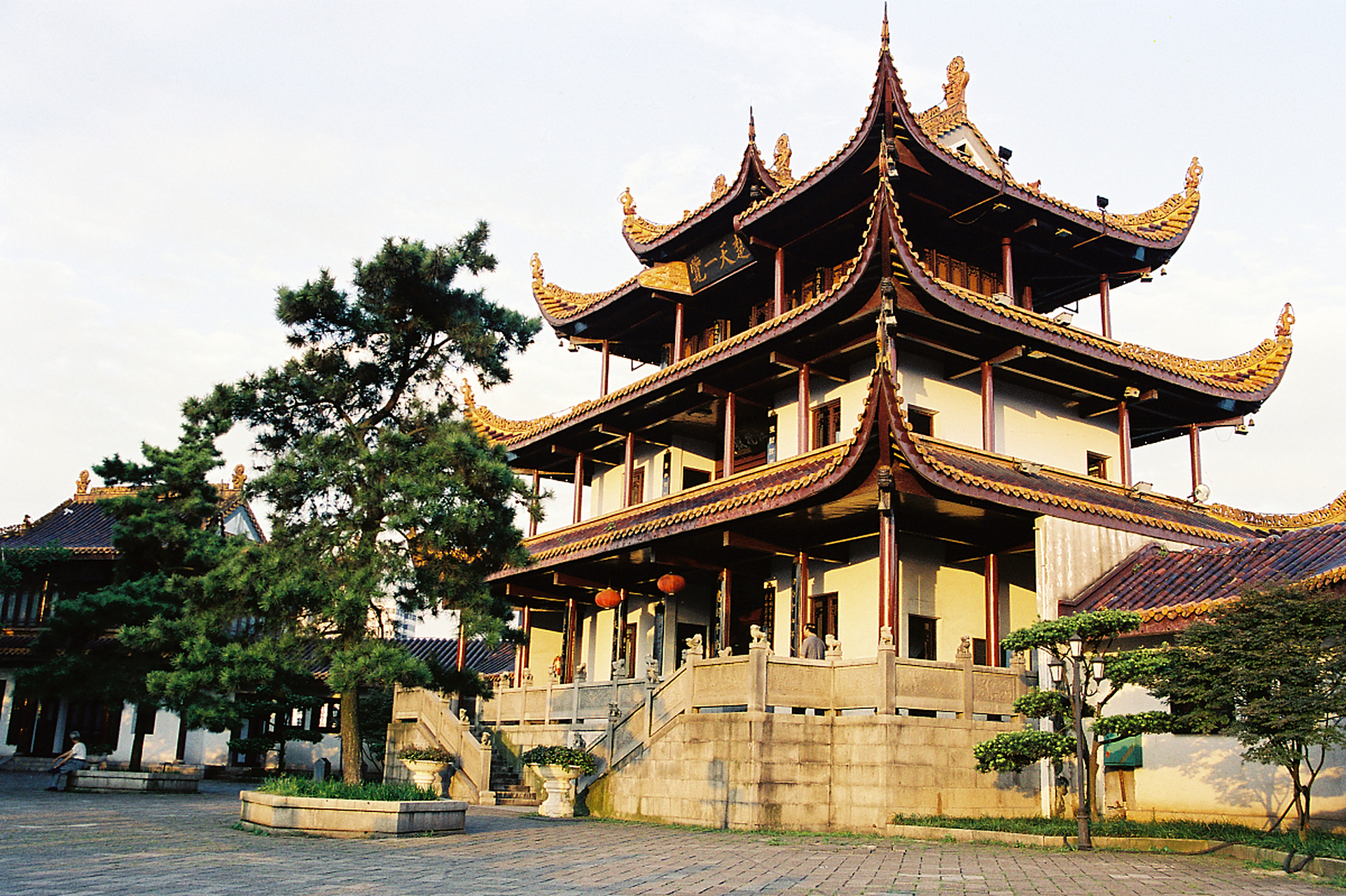 94秋天到长沙旅游必去的3个景点  岳麓山  岳麓山是中国历史文化