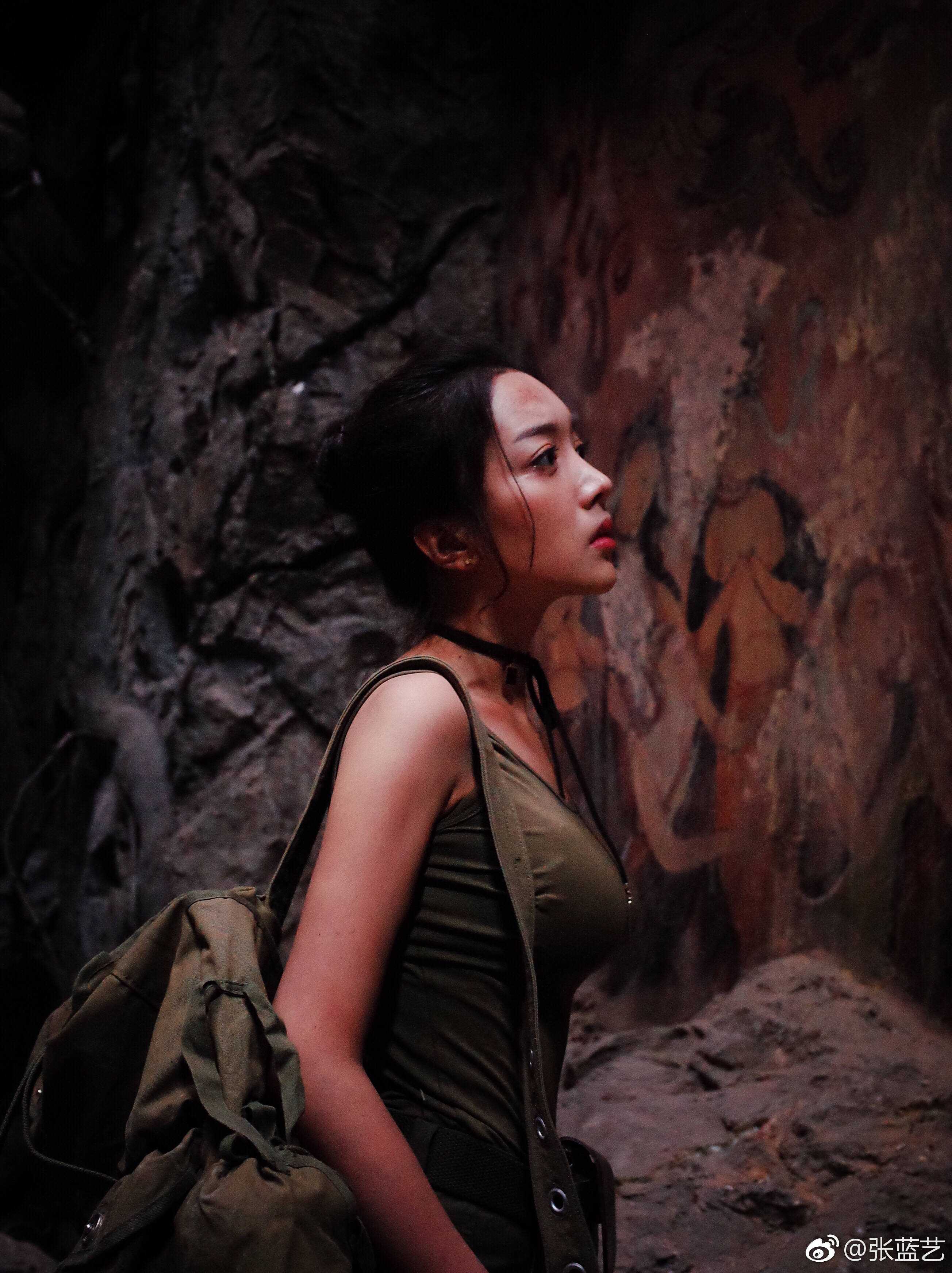 张蓝艺的一个特写