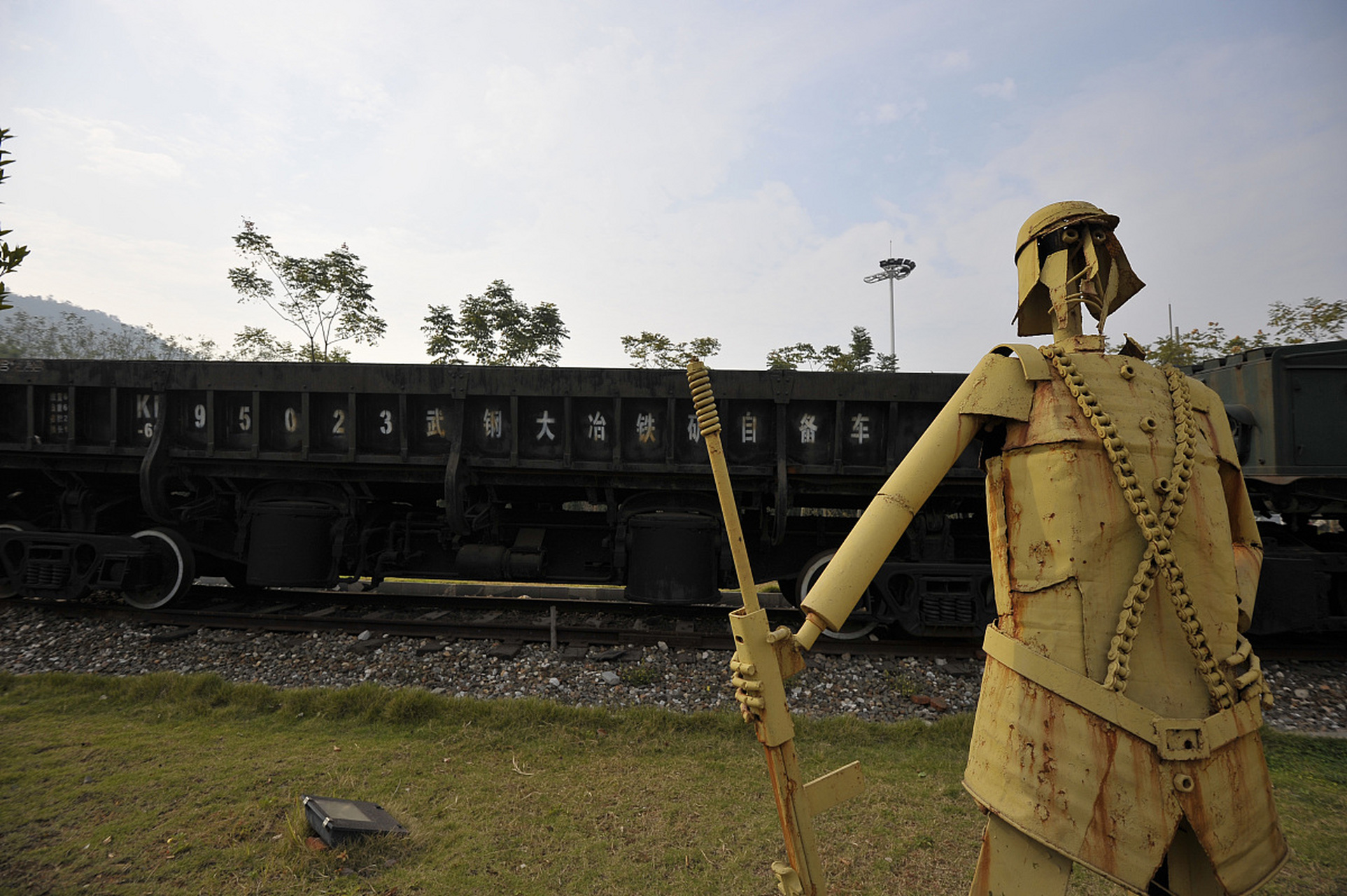 黄石国家矿山公园是湖北省黄石市铁山区的一处著名景点,它位于长江