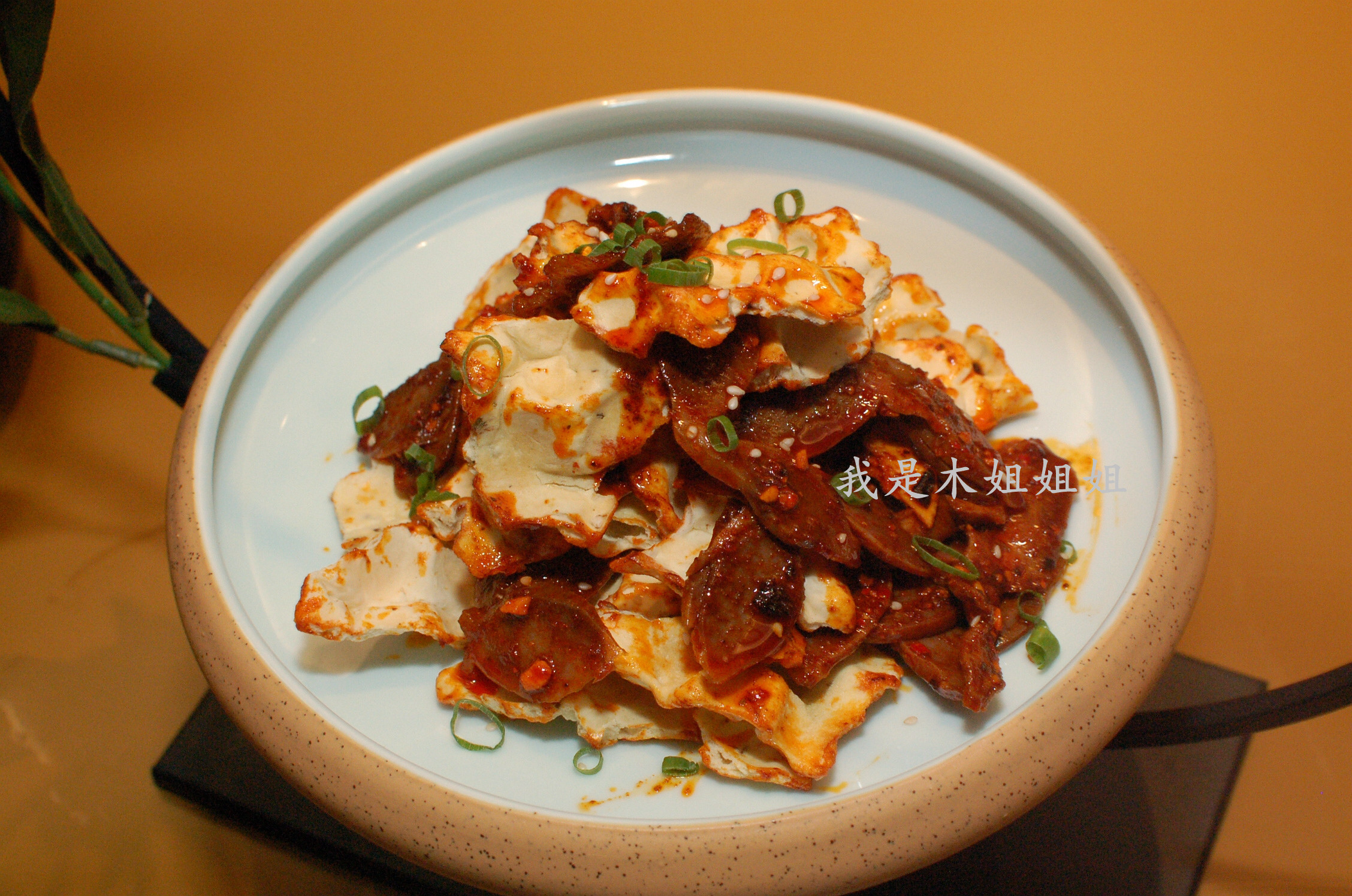 这桌饭集合了南北创意大菜,一盘佛跳墙鱼头就卖1288