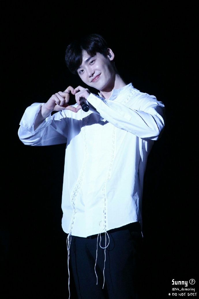 520表白日!撒娇匠人李钟硕的哈特请收下