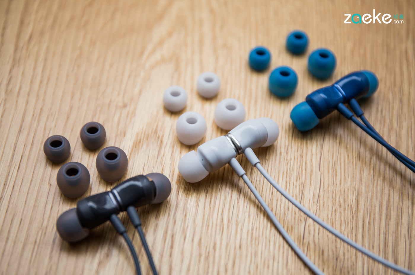 魅族ep52 lite:这款专为年轻人打造的耳机,仅仅只有价廉?