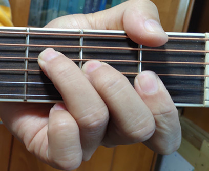 初学吉他的纠结,f和弦根本就不叫事儿