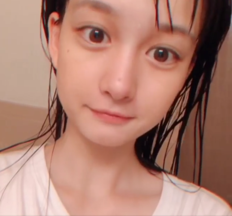 ins超火的日系小野猫susan苏,素颜漂亮到不用化妆!