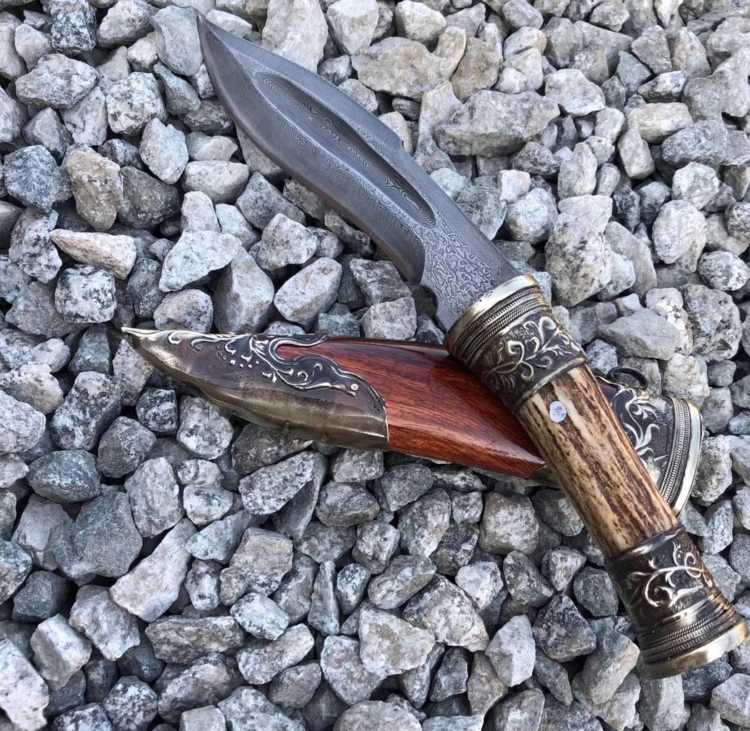 户撒花纹钢尼泊尔弯刀